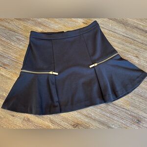 MICHAEL Michael Kors Skirt Women Black Size 2 Mini EUC Designer Zipper Pocket